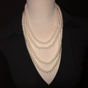 2 pearl necklaces